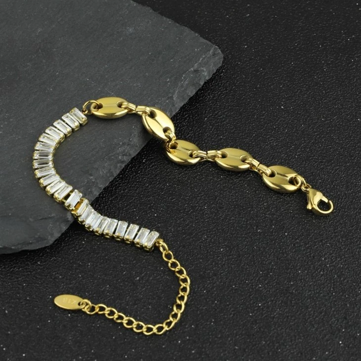 Polished Pig-Nose Link With Half Baguette Zircon Row Chain Bracelet best